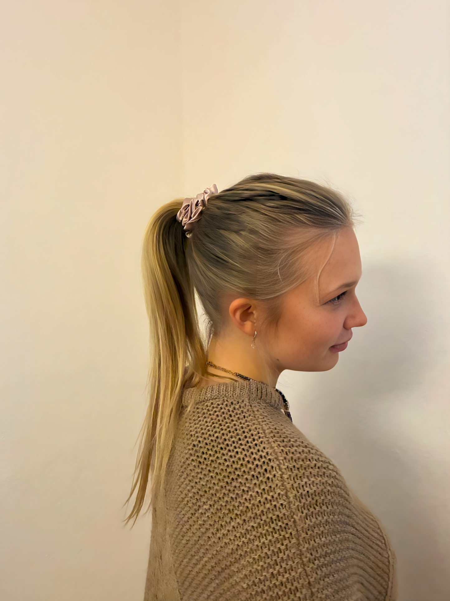 Exclusive Silk Hairtie Dirty Pink